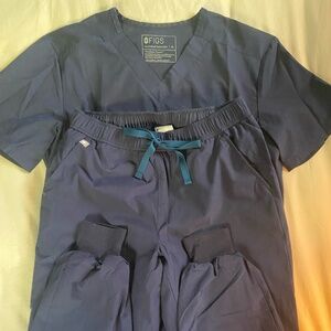 Men’s XS Fig Scrub Set